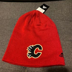 *New* Calgary Flames Red Adidas Toque/Beanie Winter Hat NHL Adult Men’s Hockey